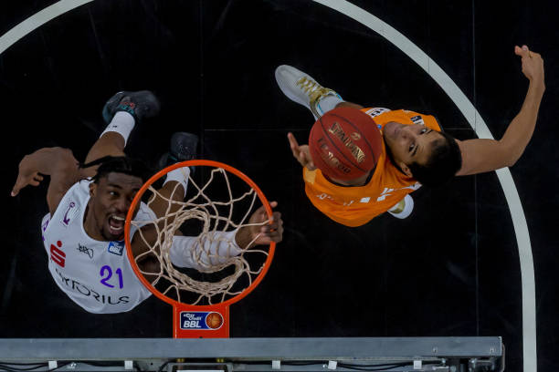 引领法甲风 引领法甲风