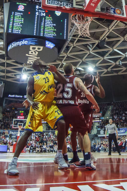 帮助球队创 帮助球队创